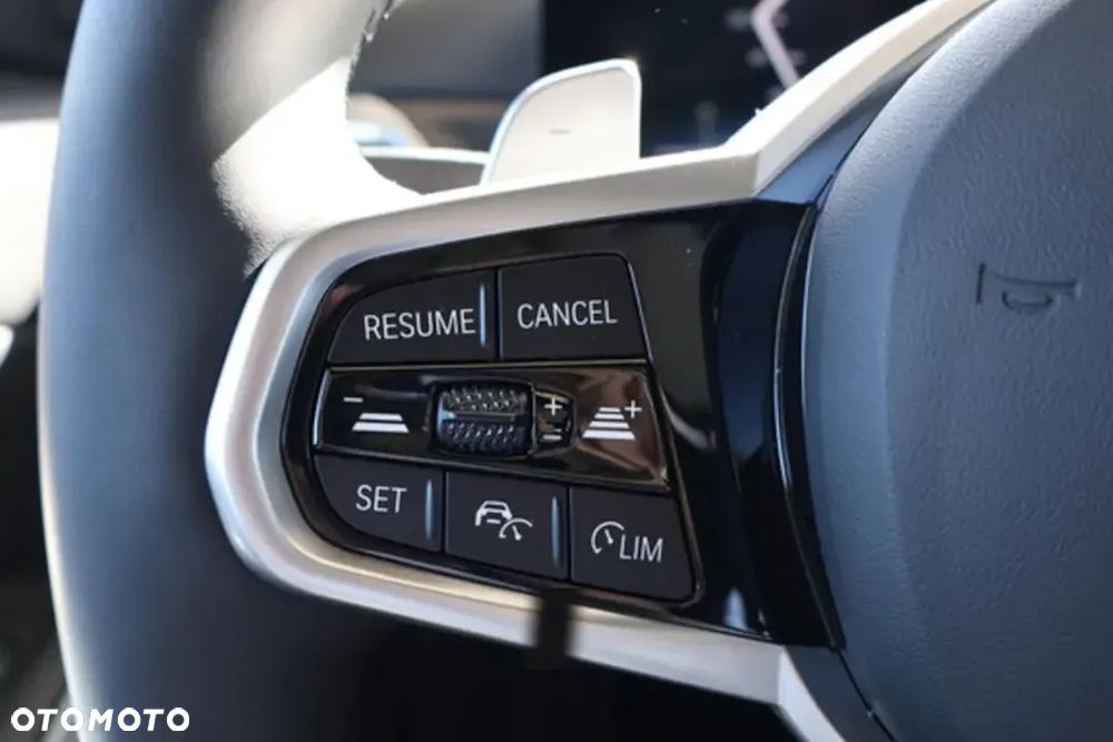 BMW Seria 3 320i - 16