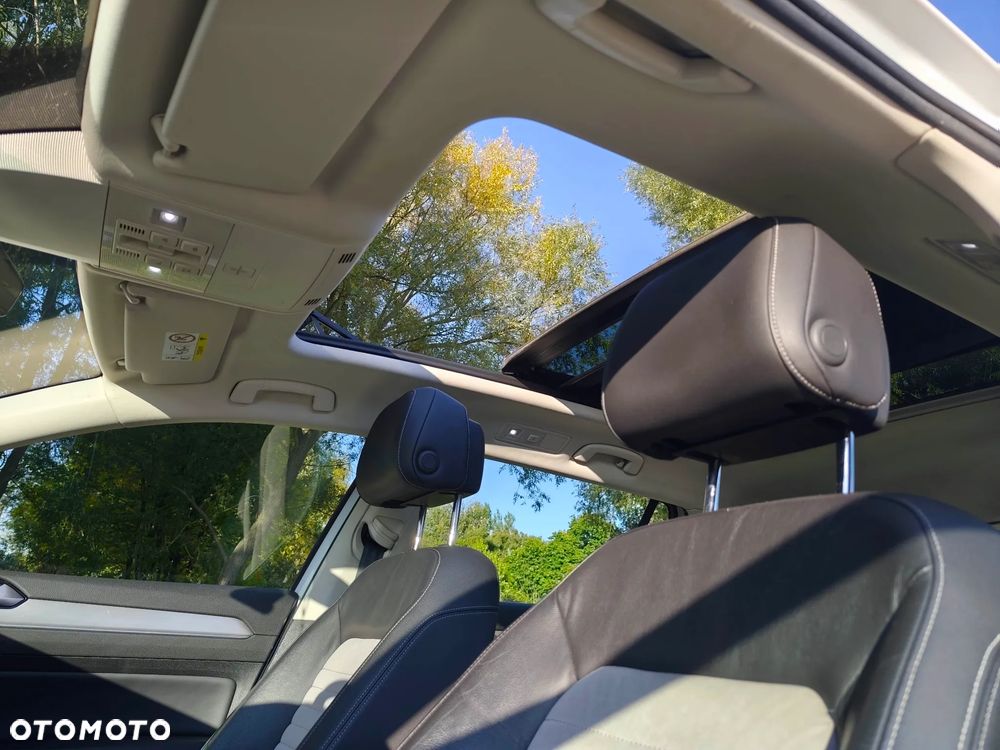 Volkswagen Passat 2.0 TDI Bi-Turbo BMT 4Mot Highline DSG - 29