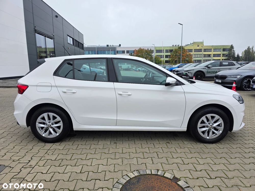 Skoda Fabia 1.0 Ambition - 8