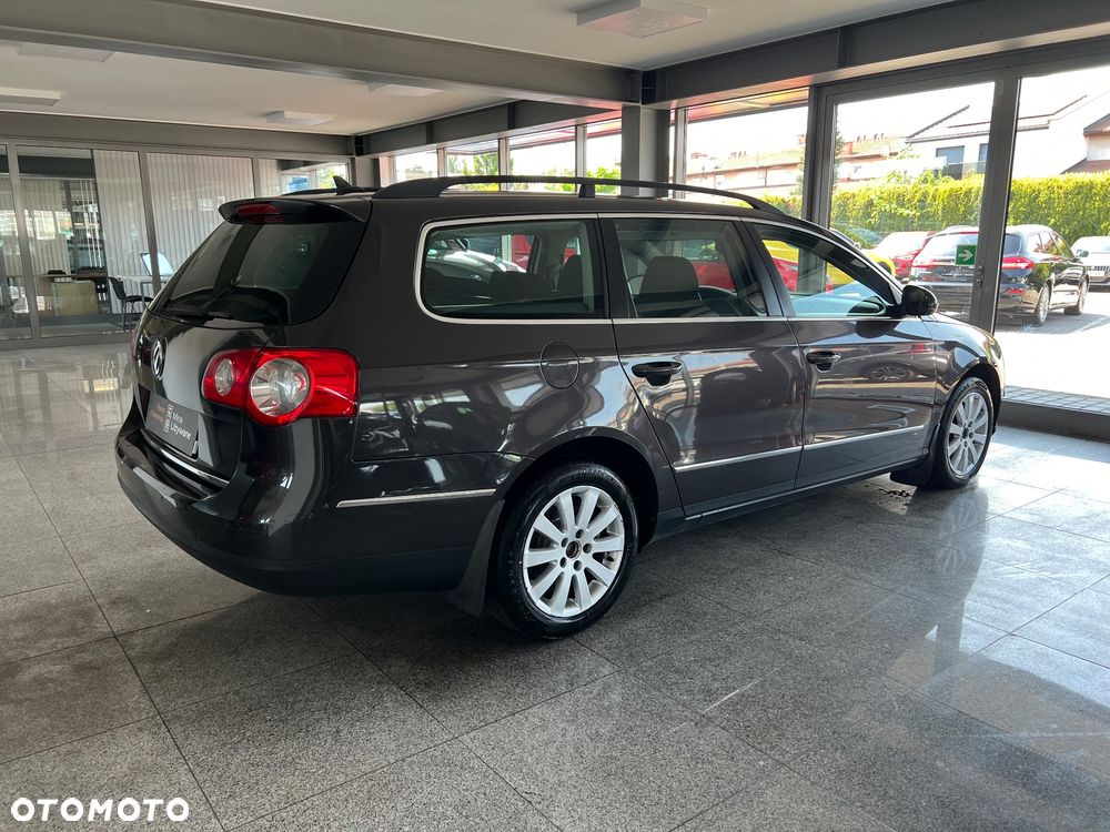 Volkswagen Passat 2.0 TDI Comfortline - 15