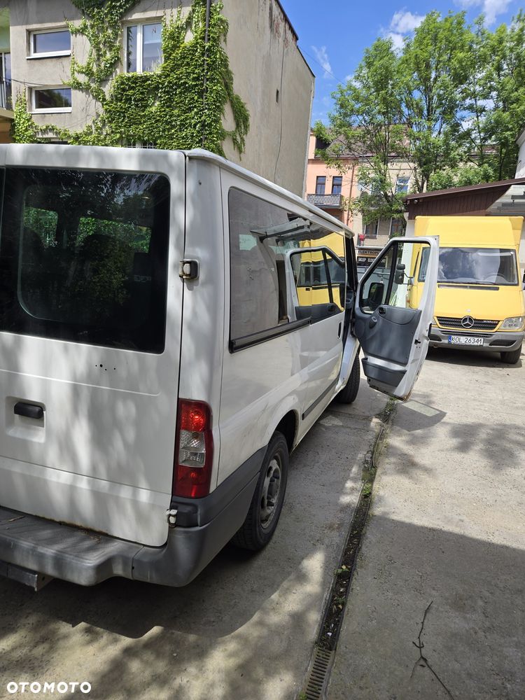 Ford Transit - 4