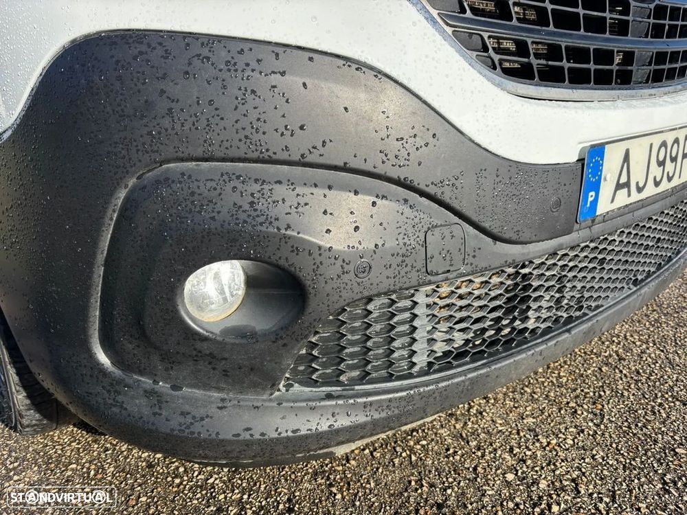 Renault Trafic 2.0 DCI IVA DEDUTIVEL A/C - 4