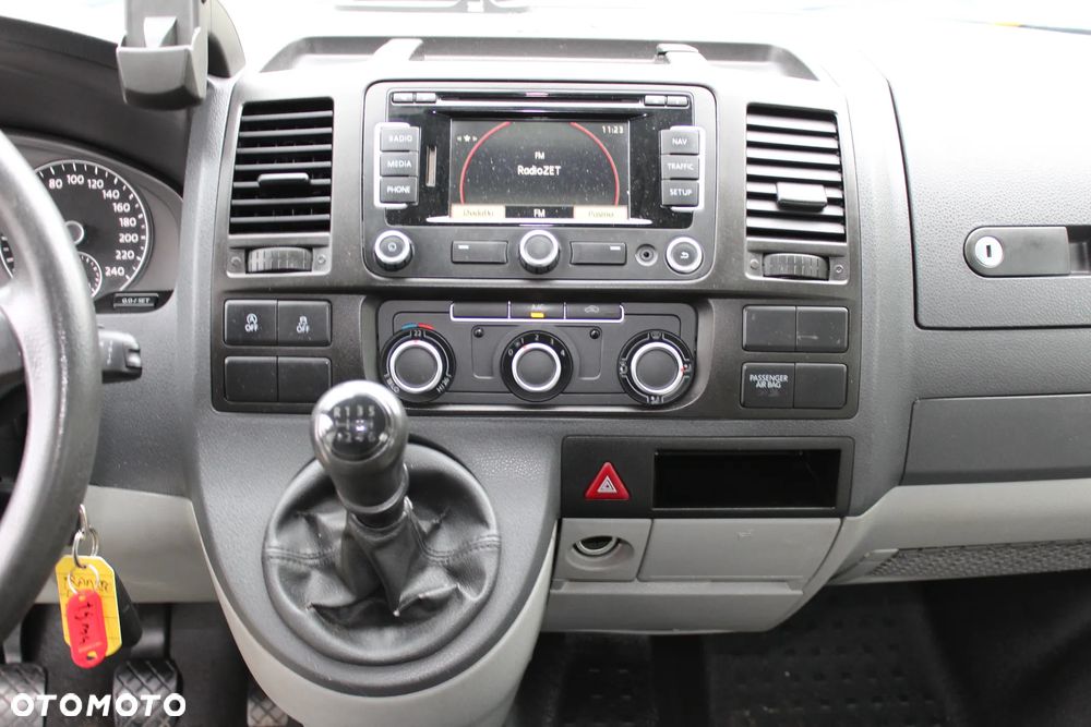 Volkswagen Transporter - 11