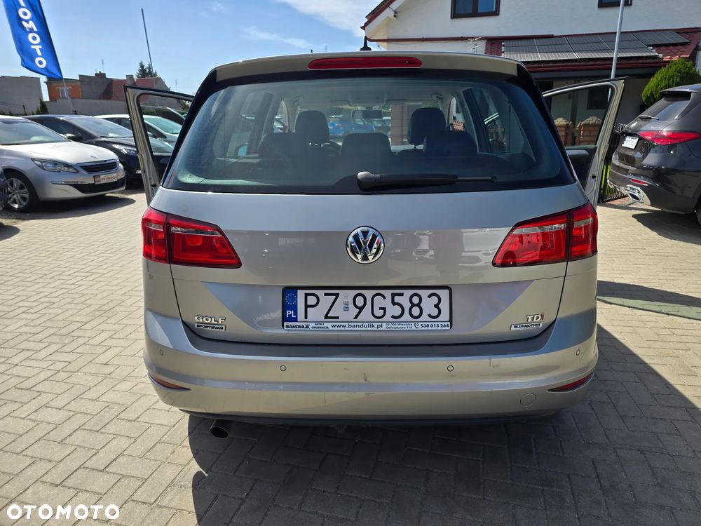 Volkswagen Golf Sportsvan - 23
