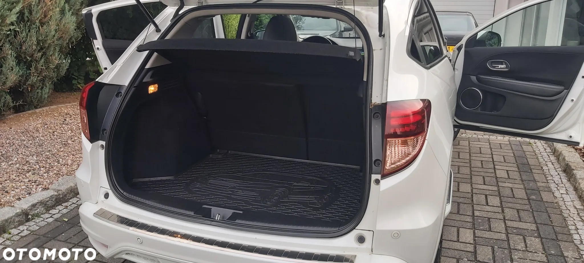Honda HR-V 1.5 i-VTEC Executive - 23