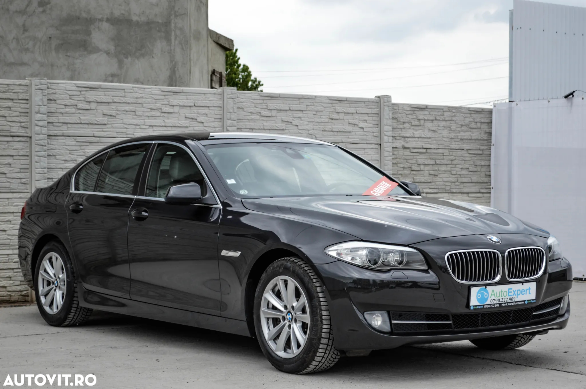 BMW Seria 5 525d xDrive Sport-Aut. - 2