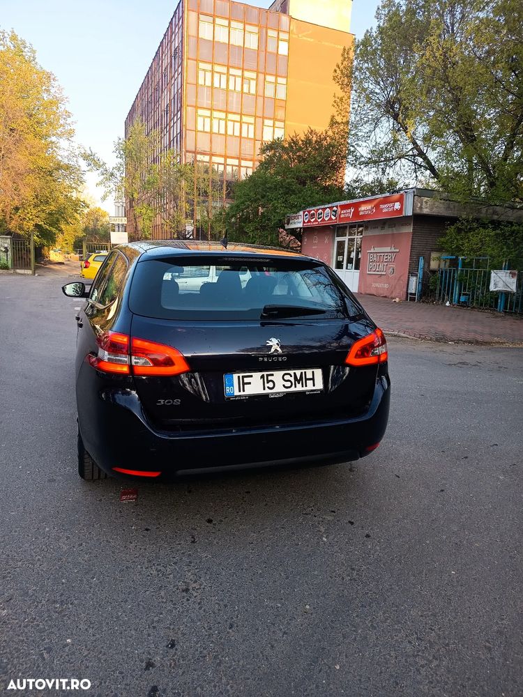 Peugeot 308 1.2 L PureTech Turbo S&S Access - 3