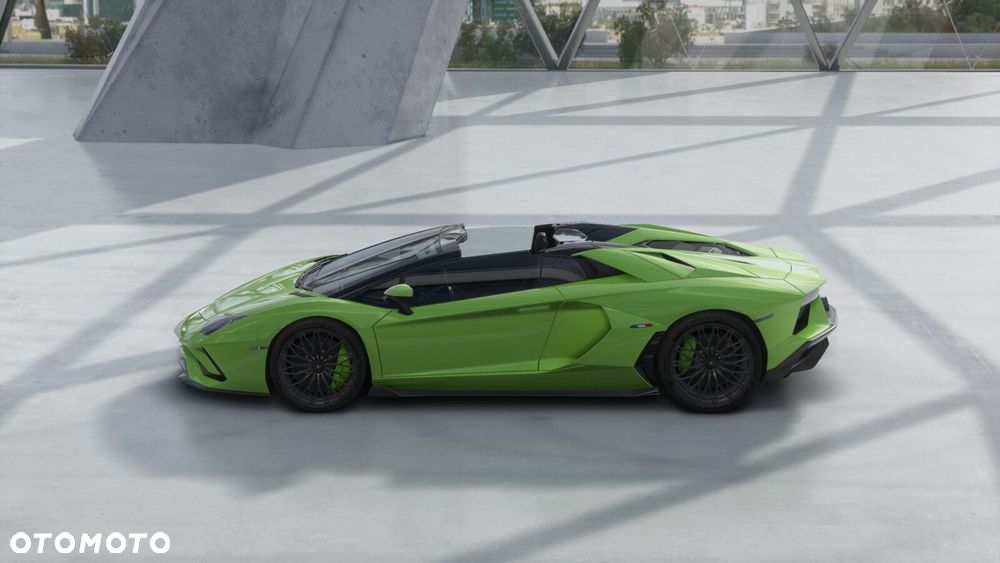 Lamborghini Aventador - 8