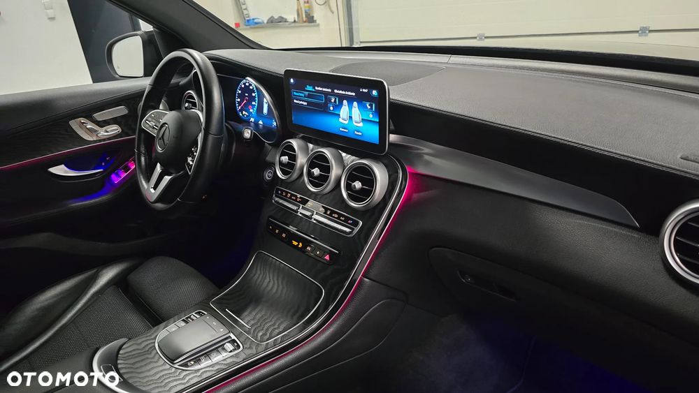 Mercedes-Benz GLC 300 de 4Matic 9G-TRONIC AMG Line Plus - 21