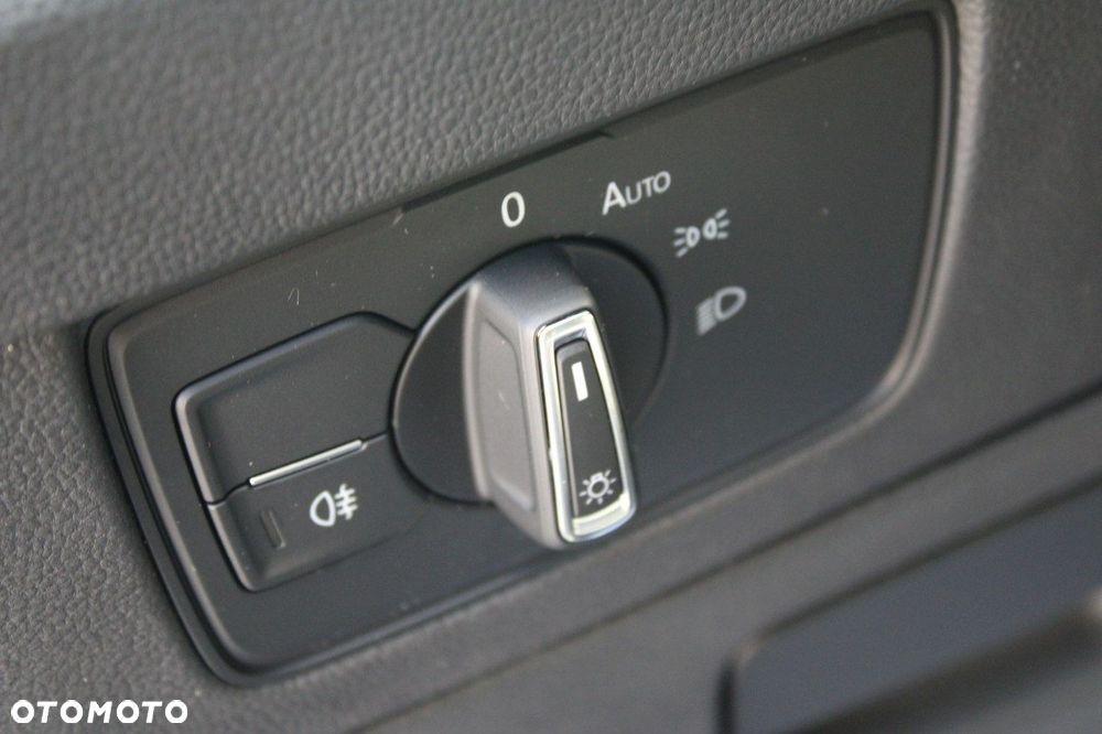 Volkswagen Passat - 17