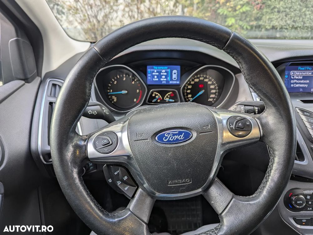 Ford Focus 1.6 TDCI DPF Titanium - 12