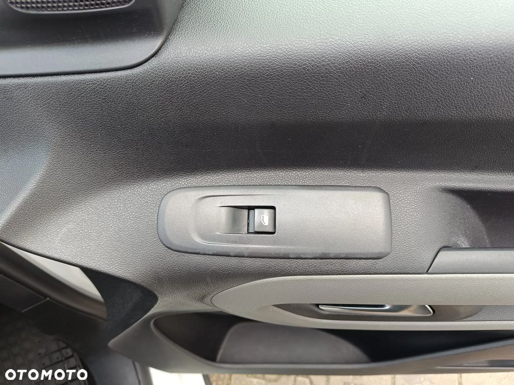 Peugeot Rifter 1.5 BlueHDI Active Pack S&S - 18