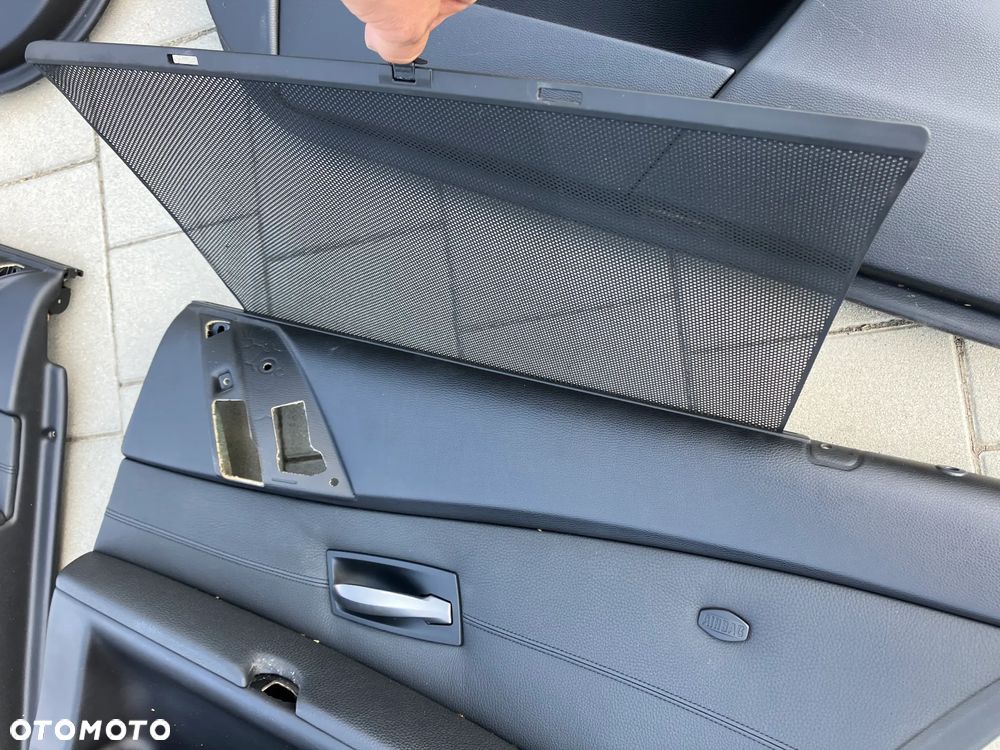 FOTELE KANAPA BOCZKI BMW E60 E61 TOURING KOMBI CZARNA SKÓRA WENTYLOWANA KOMFORT WENTYLE WENTYLOWANE KOMFORTY PRZED LIFT RARYTAS STAN PERFEKCYJNY!!! CZARNE ELEKTRYCZNE ROLETKI PRZECIWSŁONECZNE ROLETY DRZWI - 18