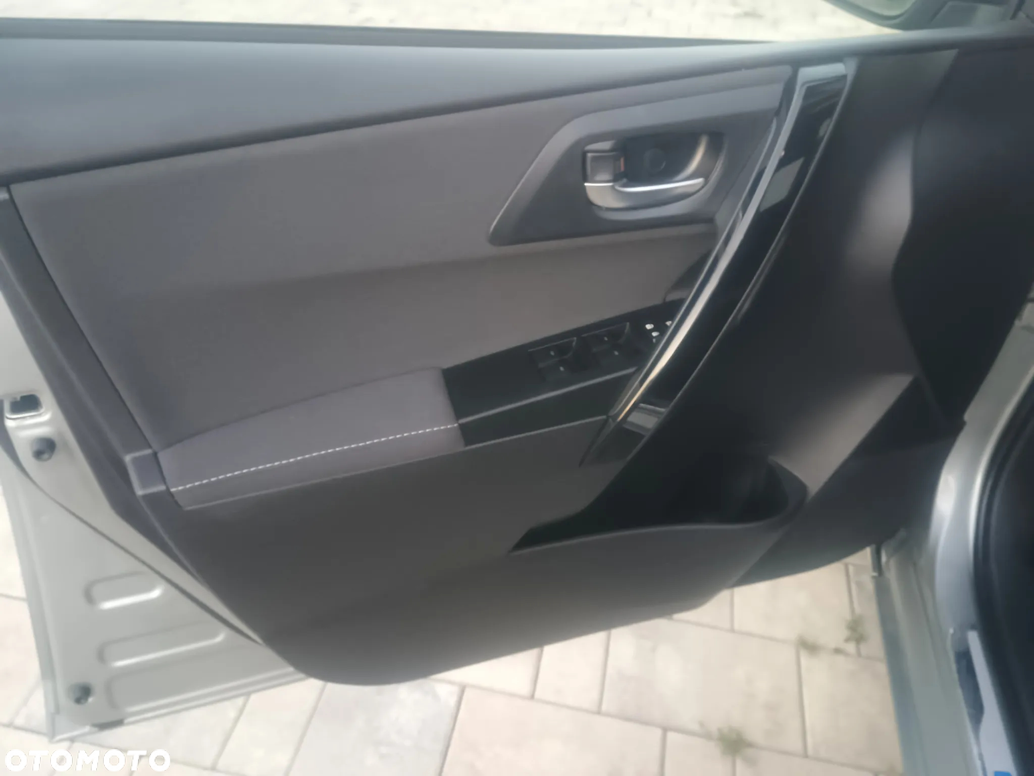 Toyota Auris 1.8 VVT-i Hybrid Automatik Executive - 15