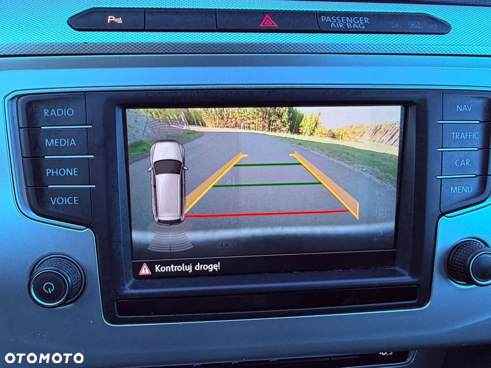 Volkswagen Passat 1.8 TSI BMT Comfortline - 15