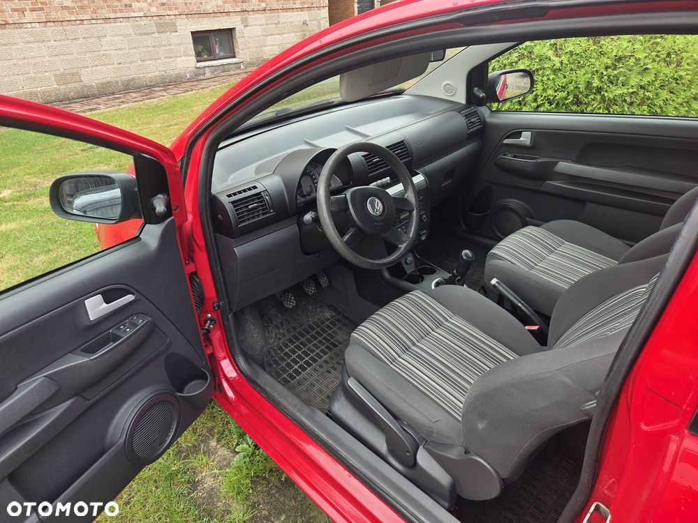 Volkswagen Fox - 5