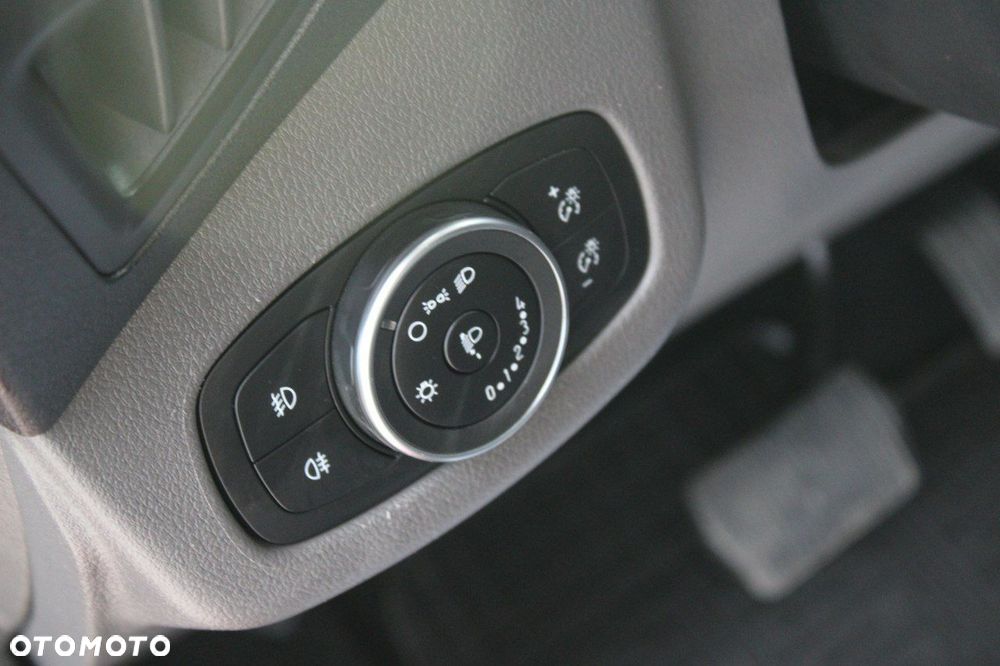 Ford Transit Connect - 21