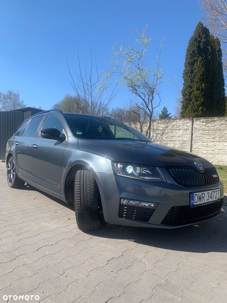 Skoda Octavia 2.0 TDI RS DSG - 30