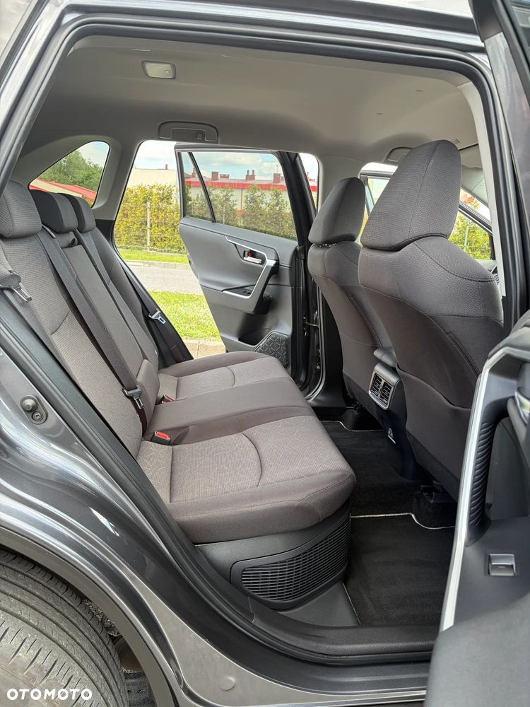 Toyota RAV4 - 4