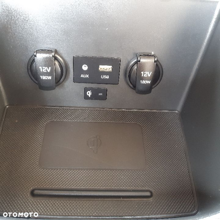 Tunel Środkowy Panel z Ładowarka indukcyjna HYUNDAY I30 N - 3
