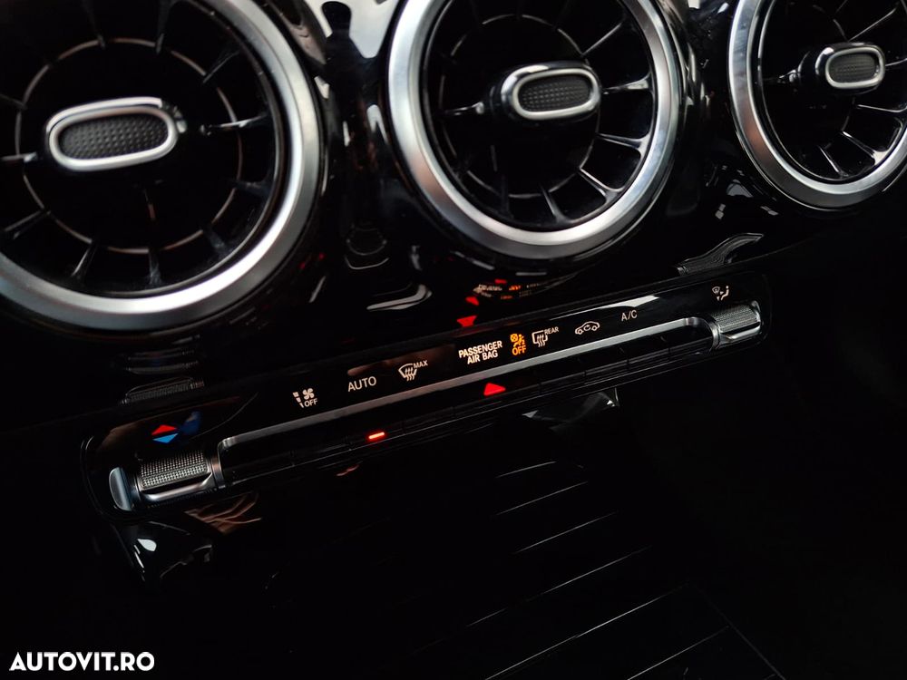 Mercedes-Benz CLA 180 7G-DCT - 30