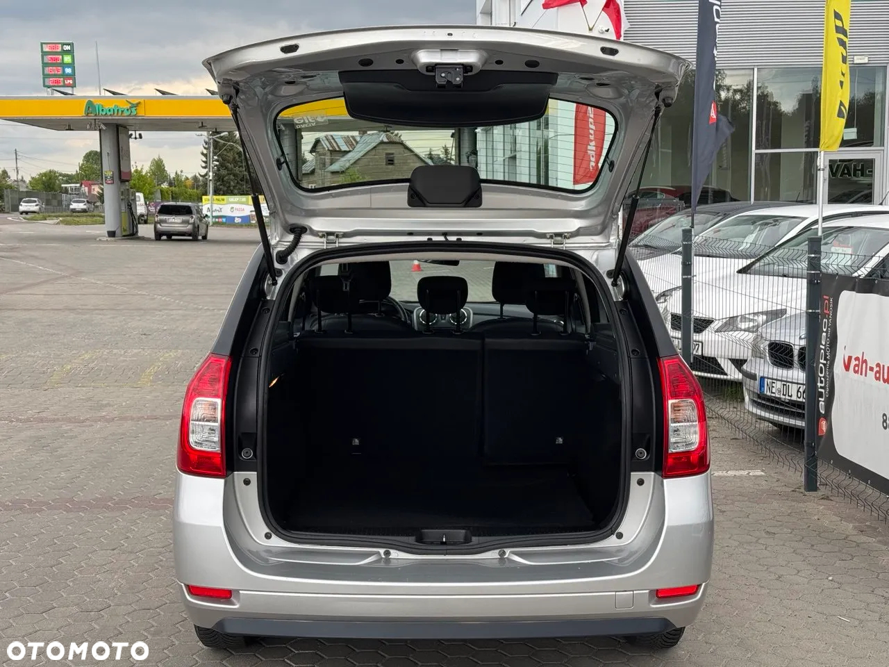 Dacia Logan MCV 1.2 16V 75 Ambiance - 39