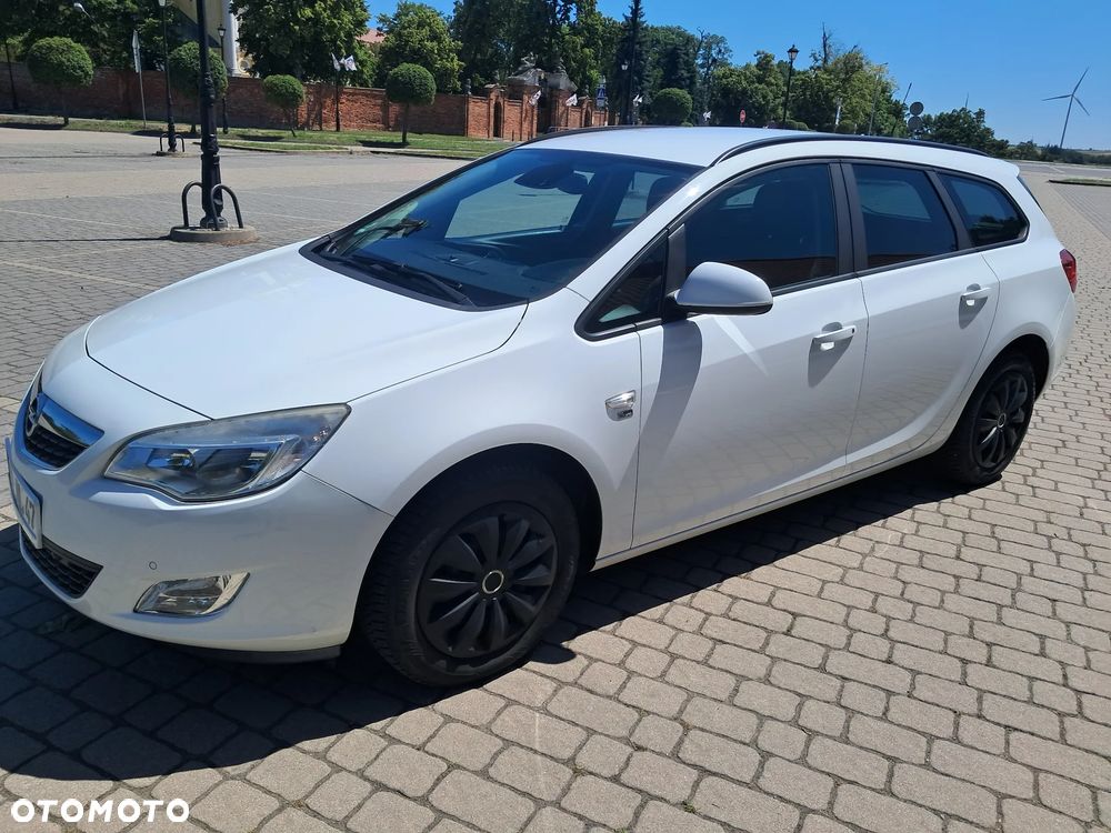 Opel Astra 1.4 Turbo - 2