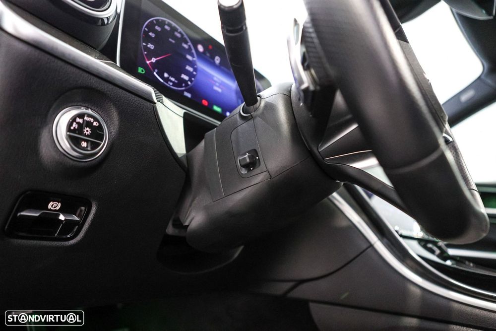 Mercedes-Benz C 300 de AMG Line - 16