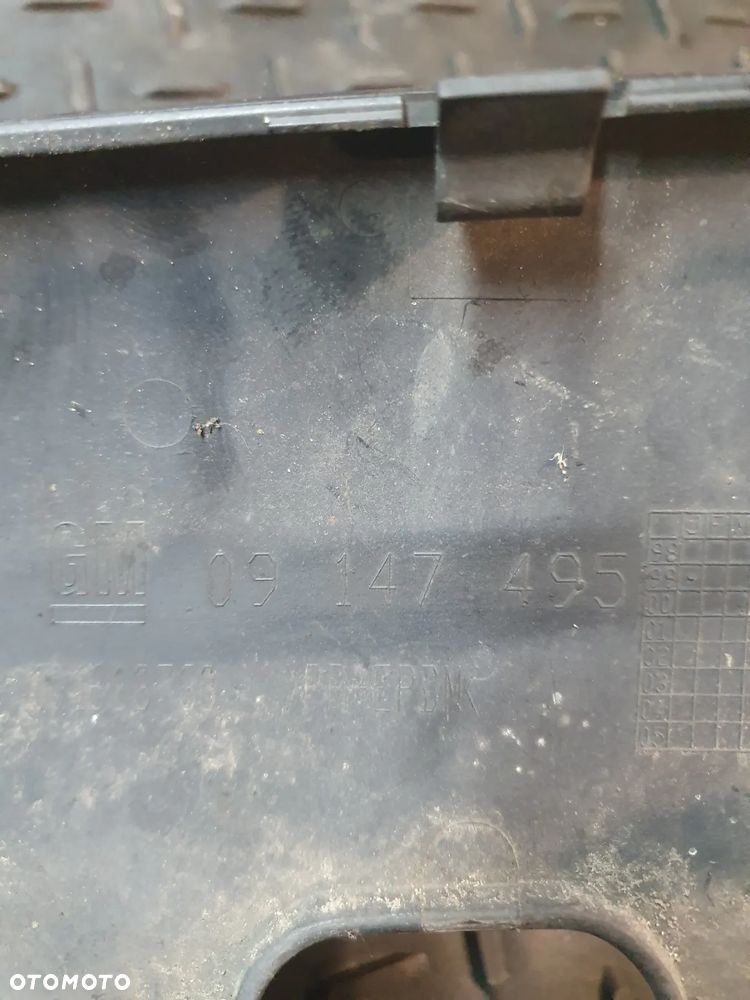 Zaślepka zderzaka tył Opel OMEGA B lift 09147495 - 3