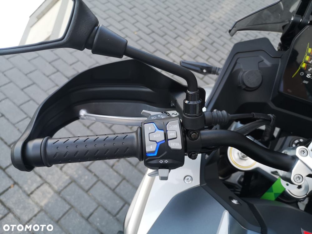VOGE 525DSX - 20