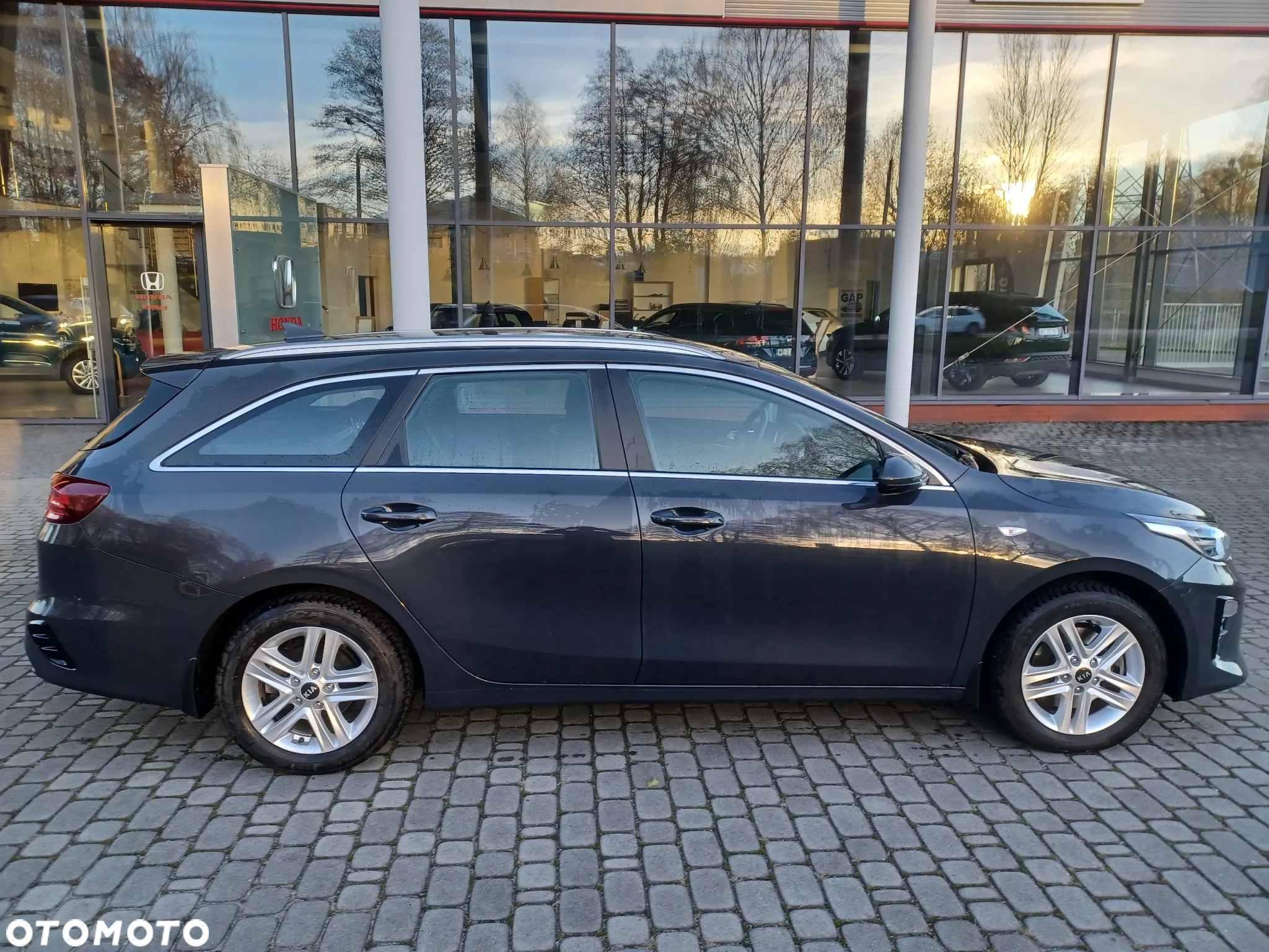 Kia Ceed 1.4 T-GDI M - 2