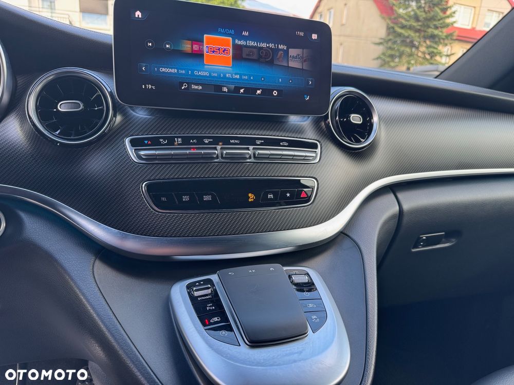 Mercedes-Benz Klasa V 250 d extralang 4Matic 9G-TRONIC Avantgarde - 12