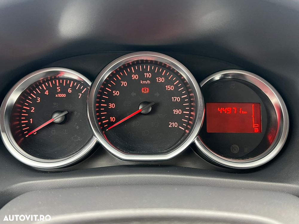 Dacia Logan 0.9 TCe Laureate - 12