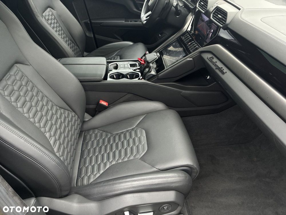 Lamborghini Urus - 15