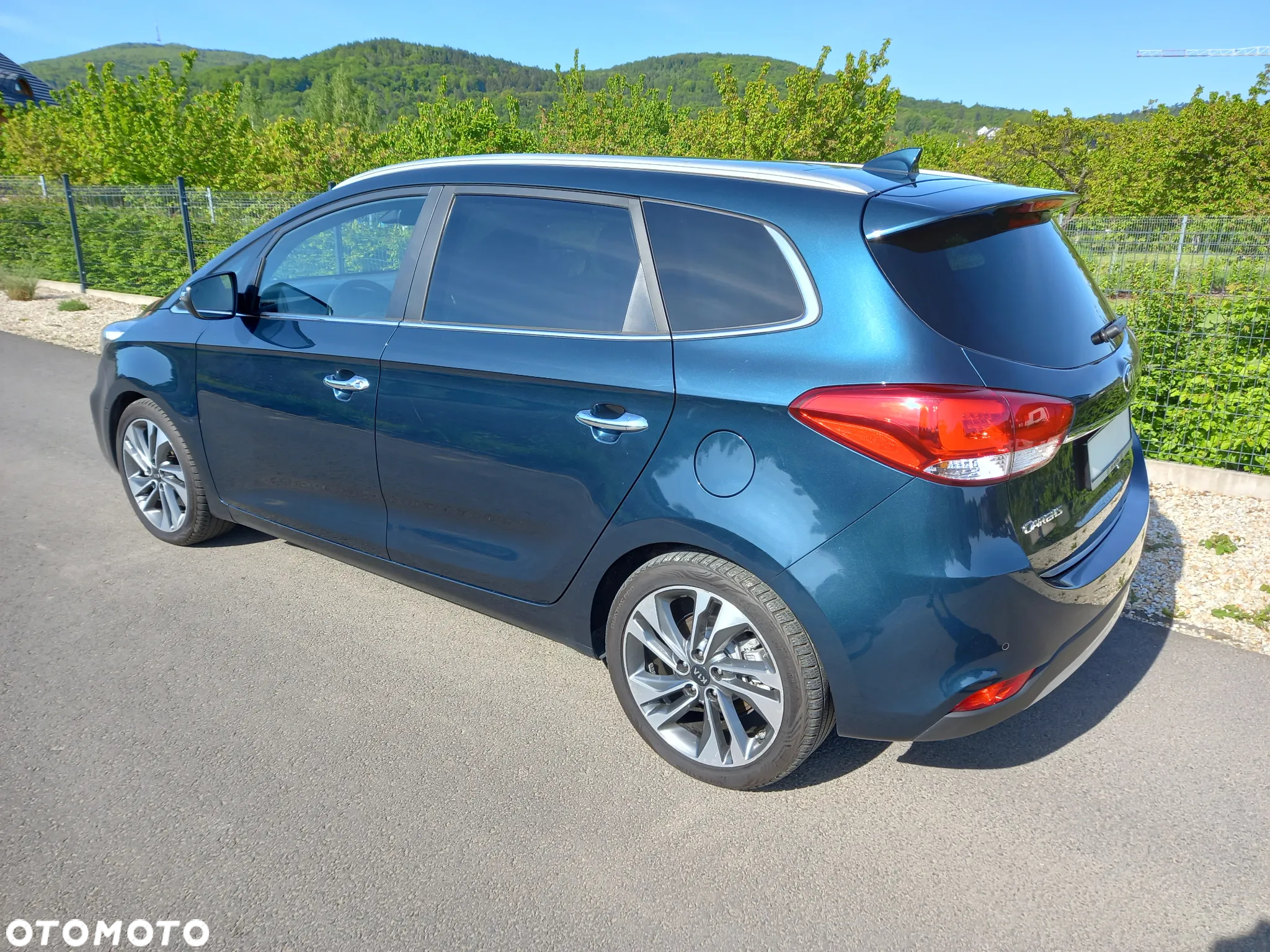 Kia Carens 1.7 CRDi Business Line 7os - 3