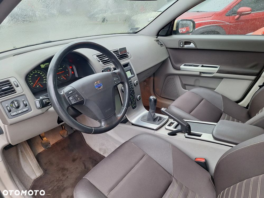 Volvo S40 2.0D Kinetic - 9