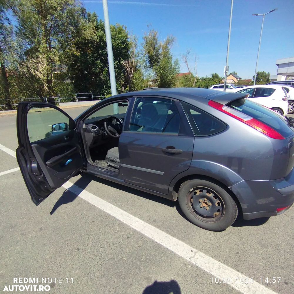 Ford Focus 1.6 Ti-VCT Ghia - 1