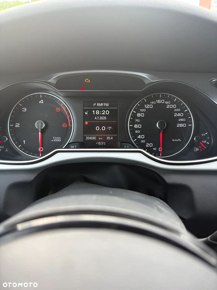 Audi A4 Avant 2.0 TDI ultra - 13