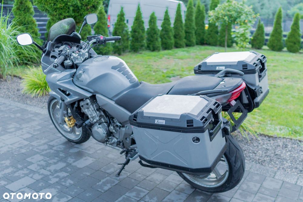 Honda CBF - 8