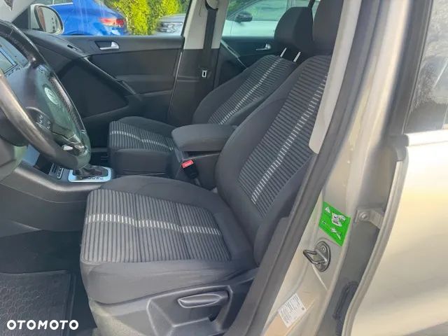 Volkswagen Tiguan - 10