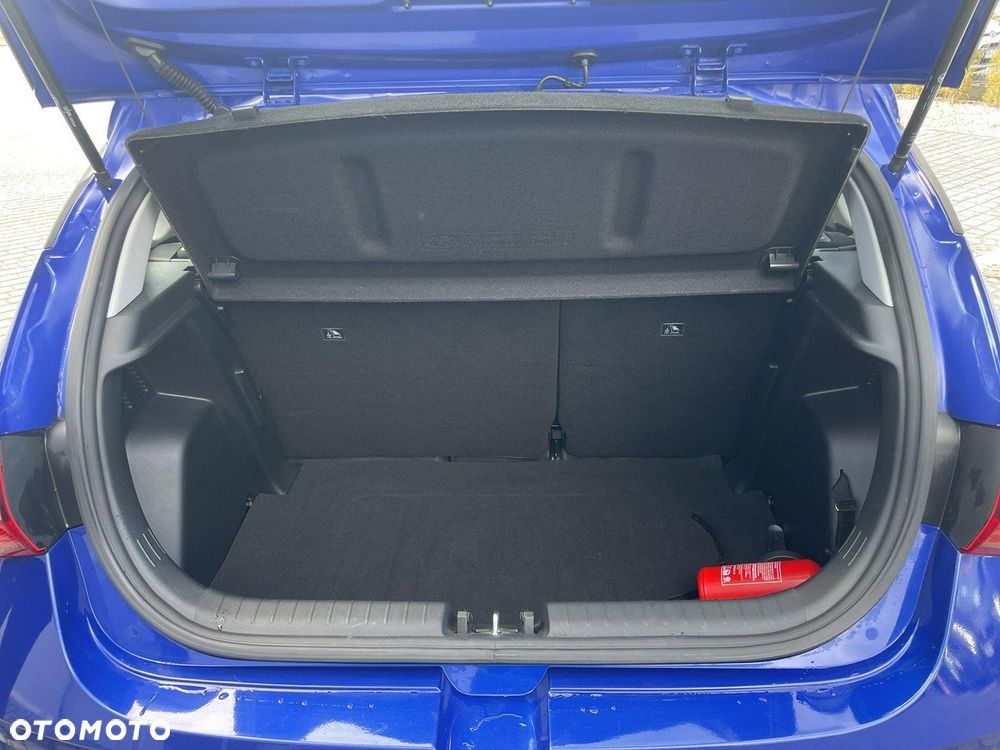 Hyundai i20 1.2 Pure - 17