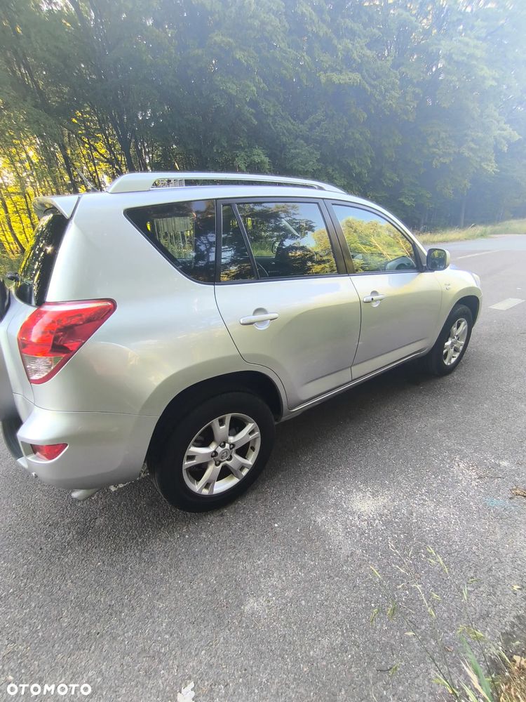 Toyota RAV4 2.2 D-4D Prestige - 3