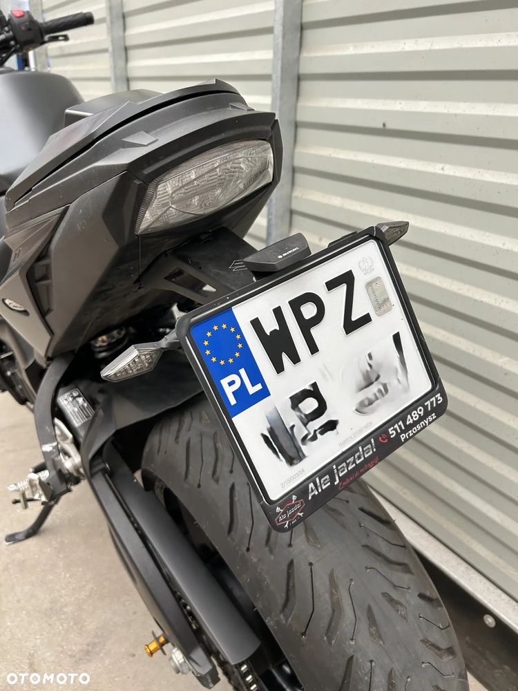 Suzuki GSX - 7