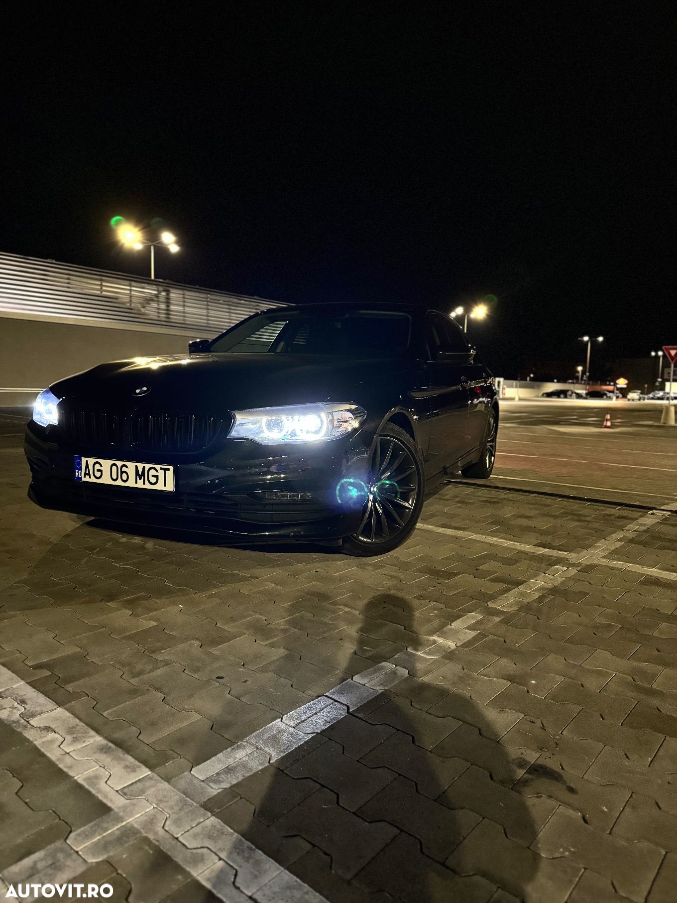 BMW Seria 5 520d AT - 1
