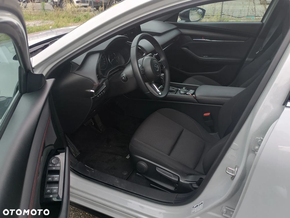 Mazda 3 - 16