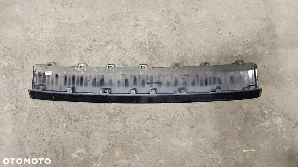 Listwa spoiler zderzaka przedniego audi A1 82A S-LINE - 2