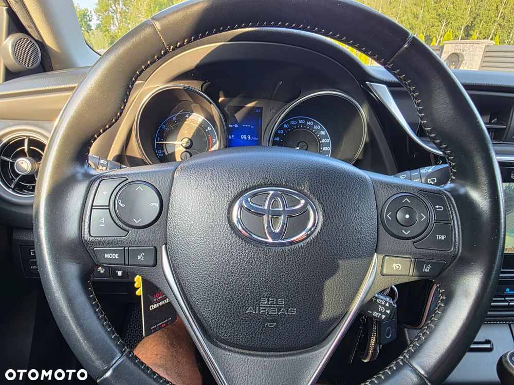 Toyota Auris 1.6 Premium - 35