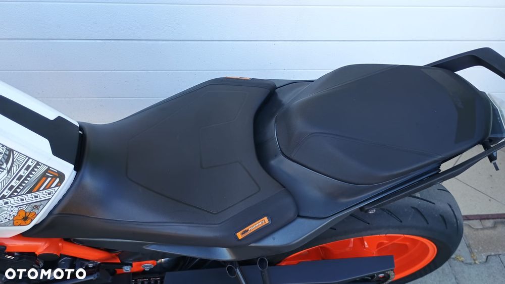 KTM Duke - 18