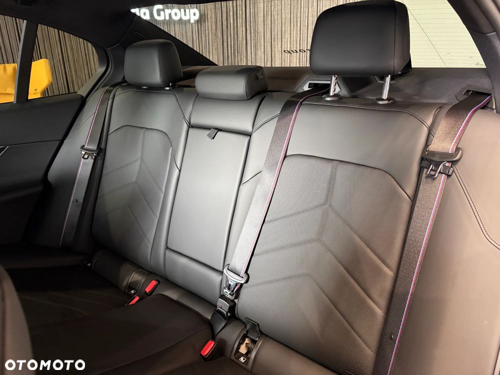 BMW Seria 5 520d xDrive mHEV M Sport - 26