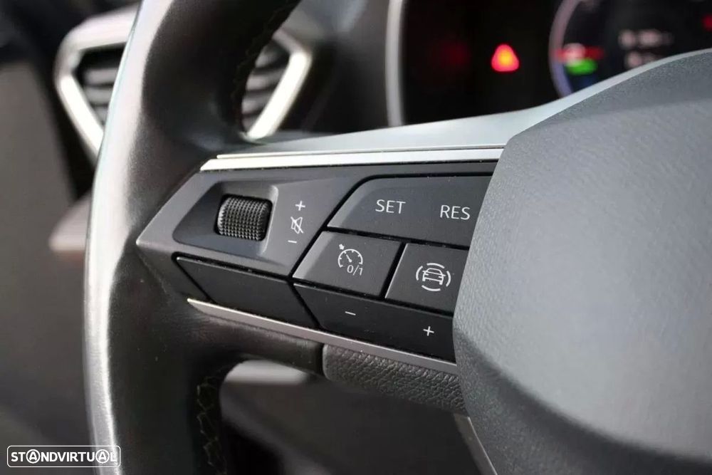 SEAT Leon 1.4 e-Hybrid Xcellence DSG - 10